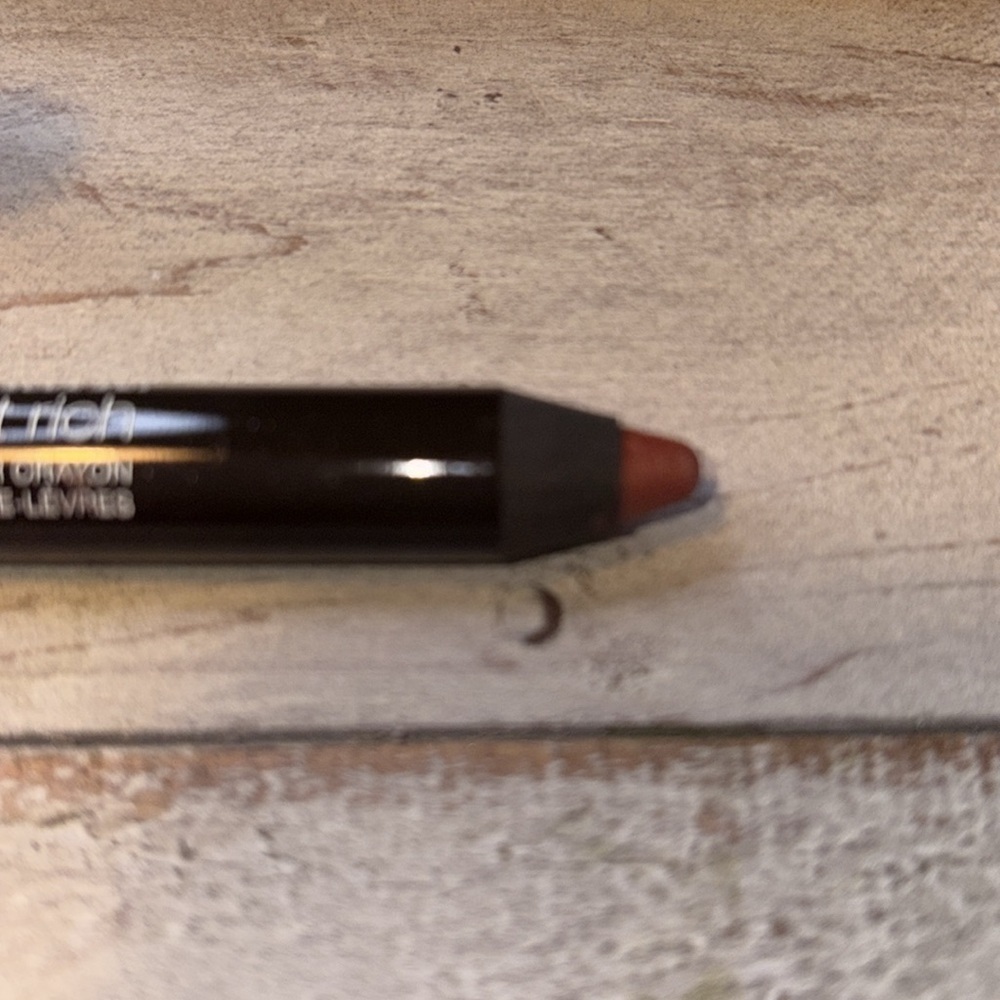Make It Rich Lip Color Crayon/Naturally - Picture 9 of 9